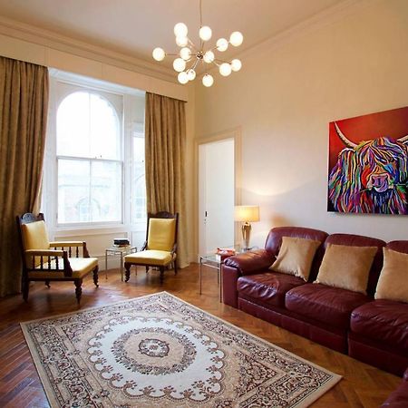 Altido Castle Terrace 3 Bedroom Apartment - Old Town Edimburgo Exterior foto