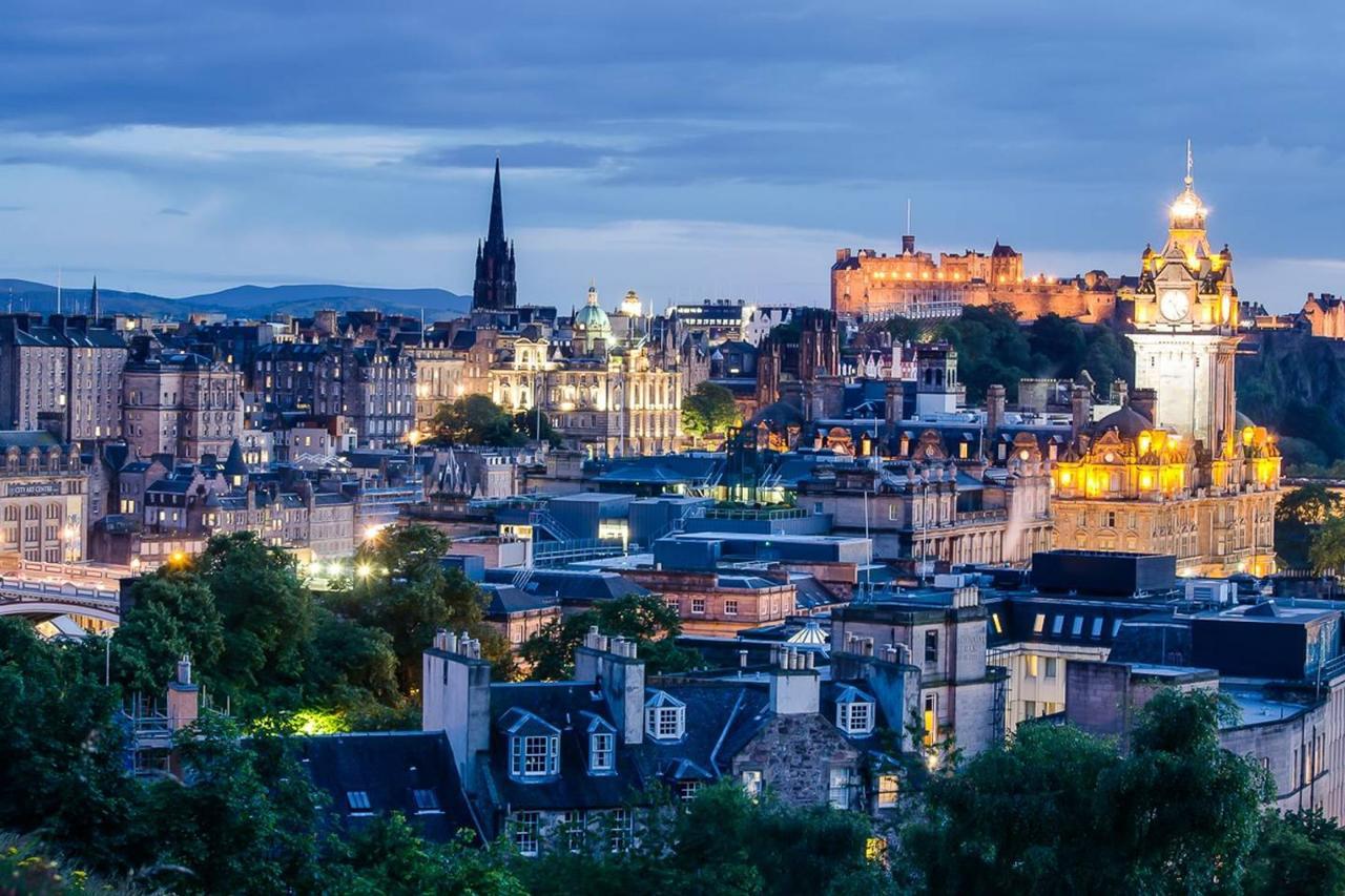 Altido Castle Terrace 3 Bedroom Apartment - Old Town Edimburgo Exterior foto